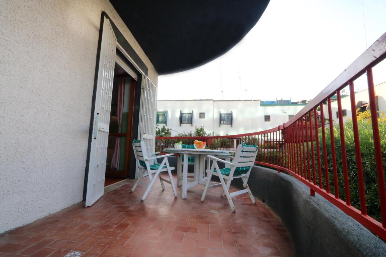 Bari Suite Apartment Barone 12 Free Parking Exteriör bild