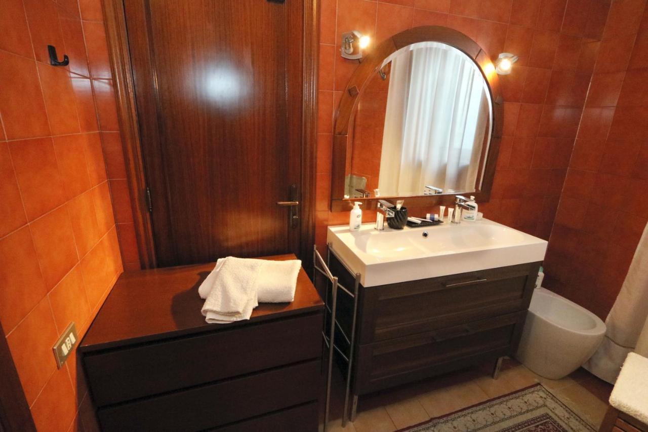 Bari Suite Apartment Barone 12 Free Parking Exteriör bild