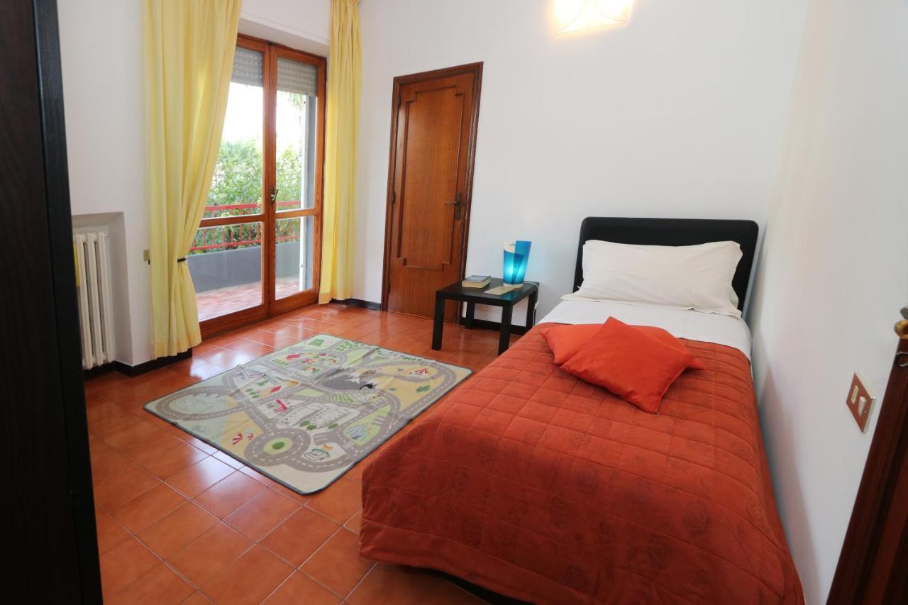 Bari Suite Apartment Barone 12 Free Parking Exteriör bild